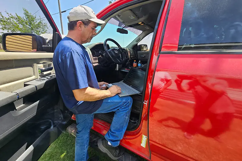 Locksmith programming a cars fob